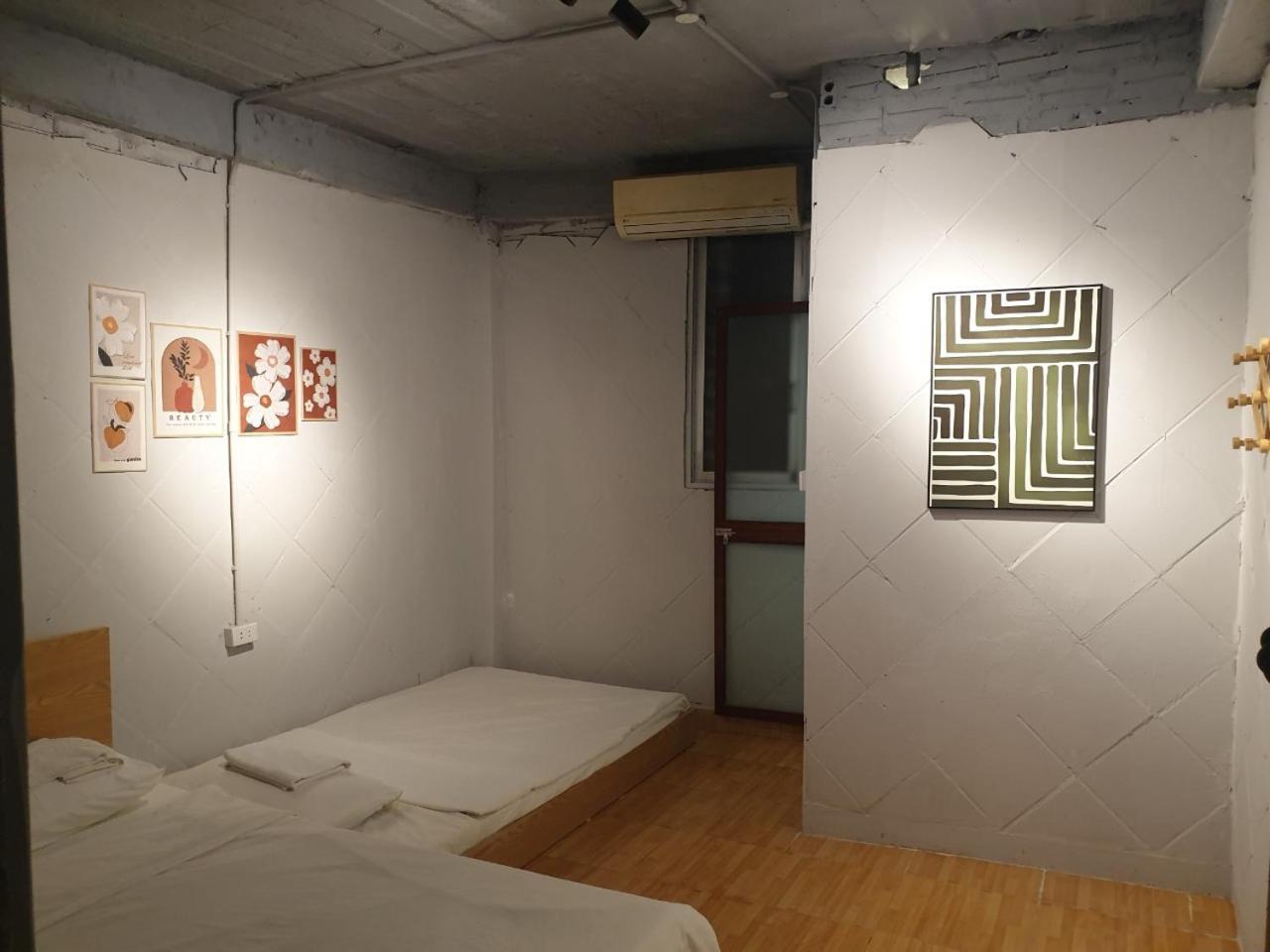 Ubuntu Homestay & Tours Hanoi Buitenkant foto