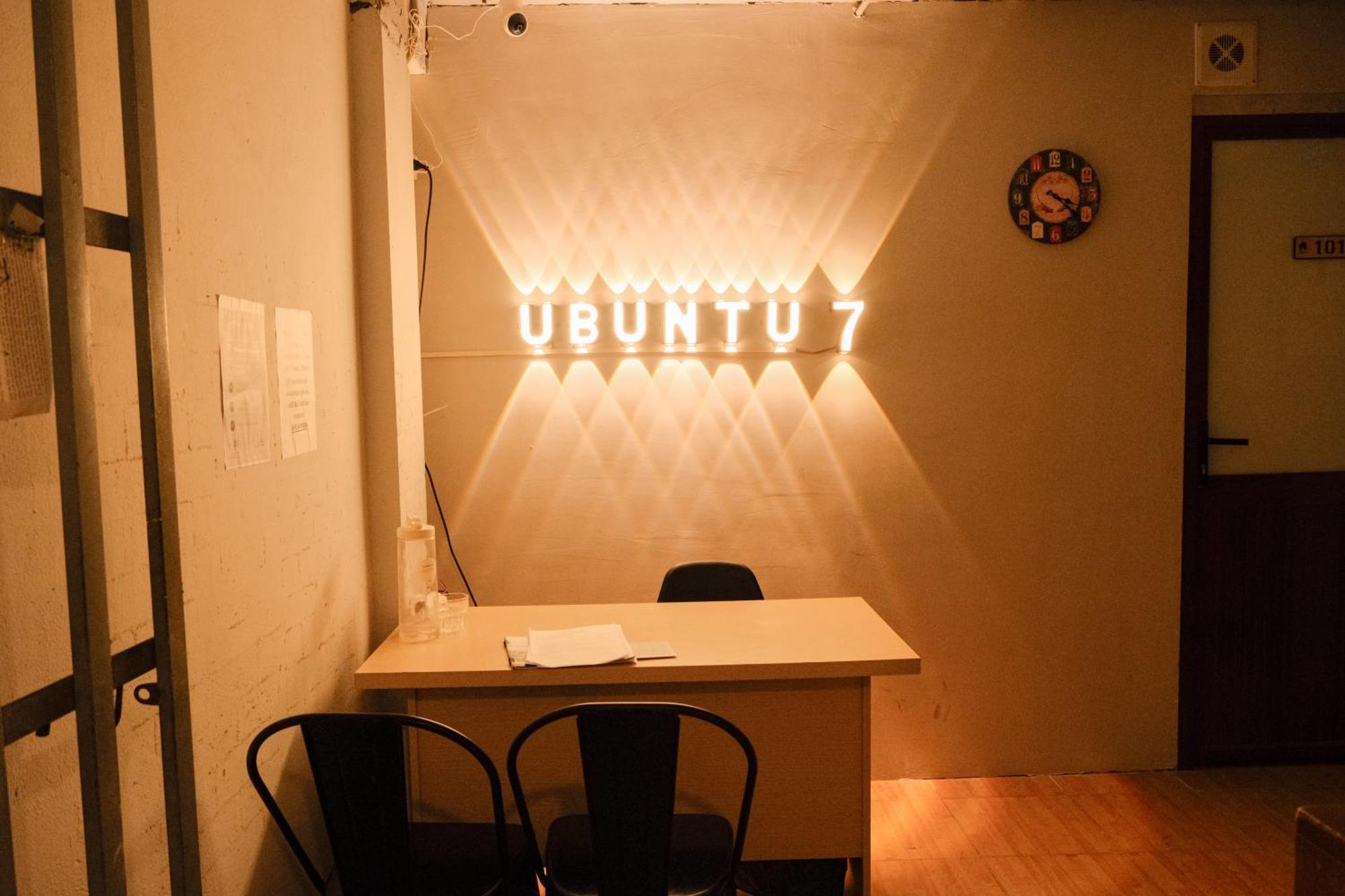 Ubuntu Homestay & Tours Hanoi Buitenkant foto