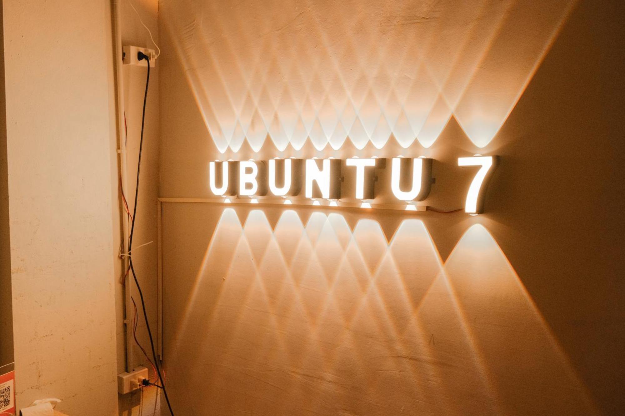 Ubuntu Homestay & Tours Hanoi Buitenkant foto