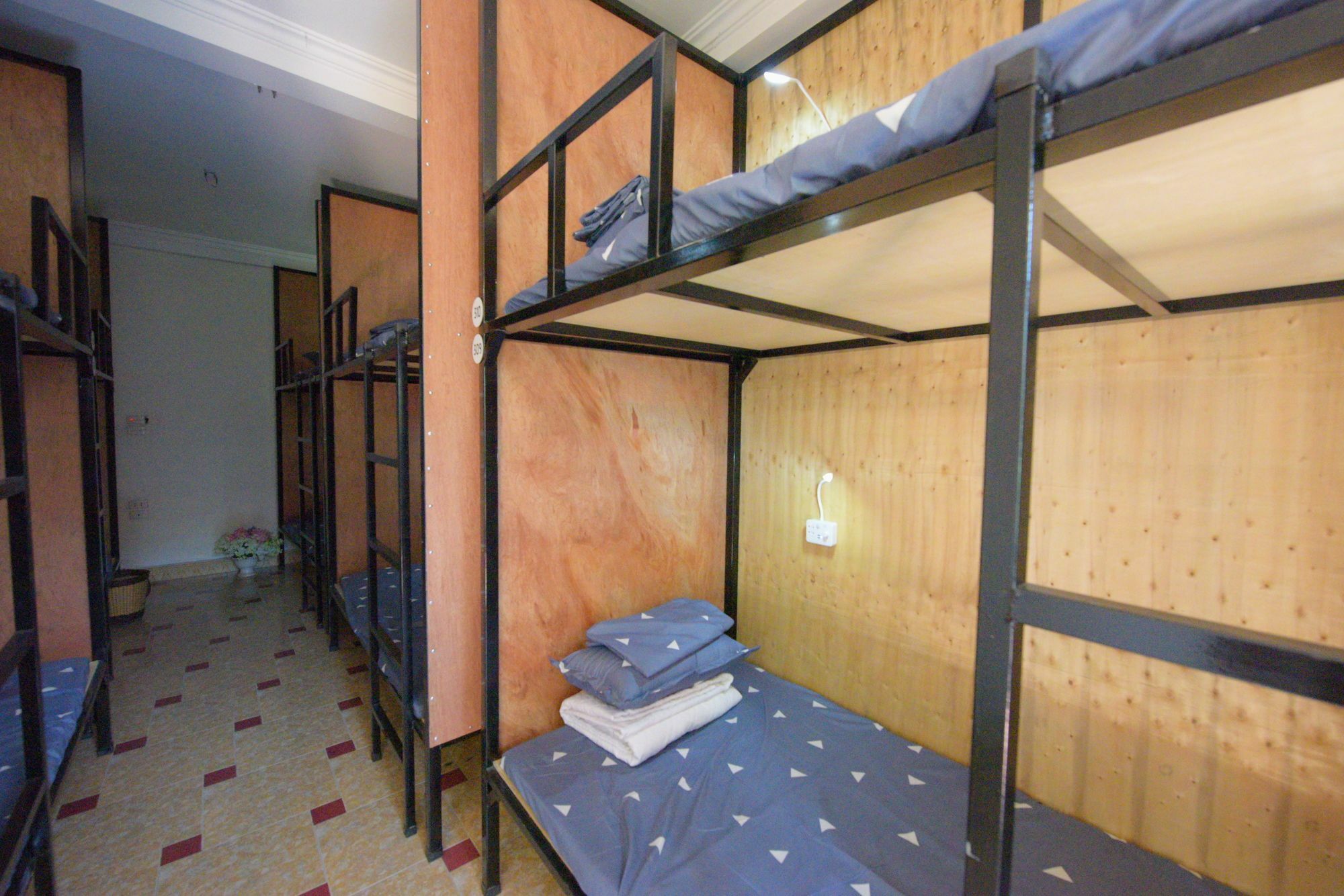 Ubuntu Homestay & Tours Hanoi Buitenkant foto