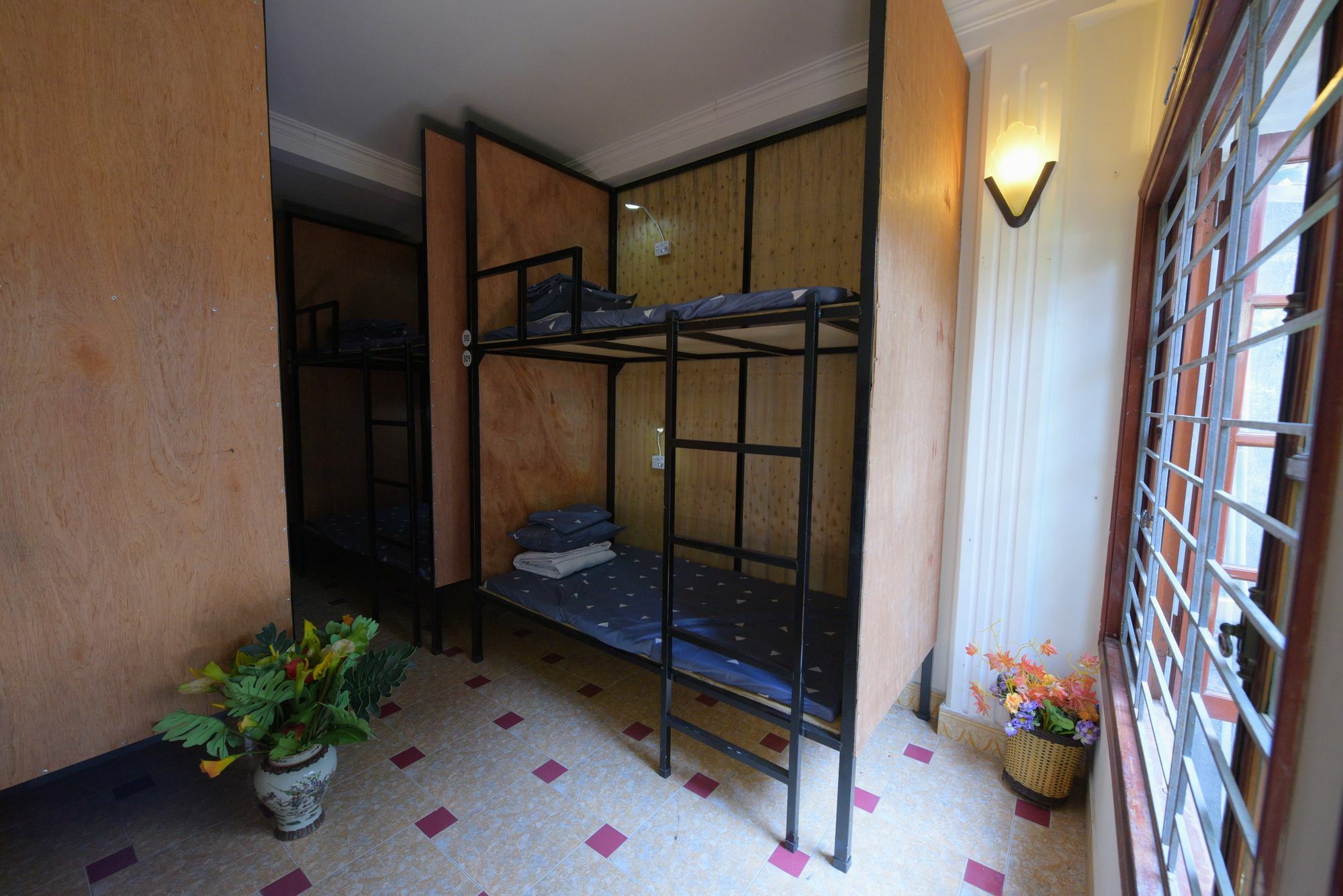 Ubuntu Homestay & Tours Hanoi Buitenkant foto